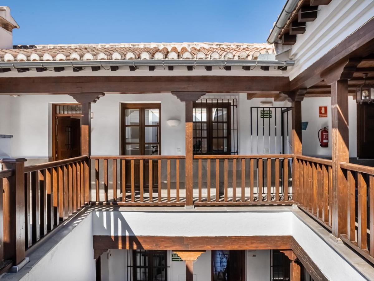 Limehome Granada Calle Santa Ana מראה חיצוני תמונה