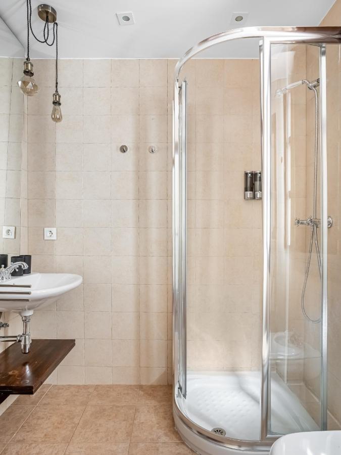 Limehome Granada Calle Santa Ana מראה חיצוני תמונה