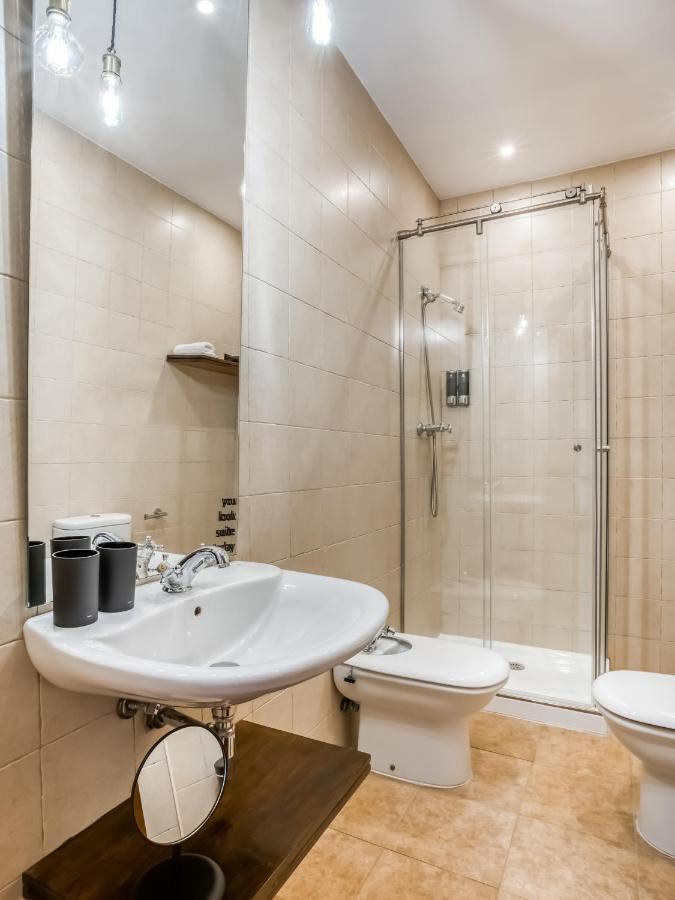 Limehome Granada Calle Santa Ana מראה חיצוני תמונה