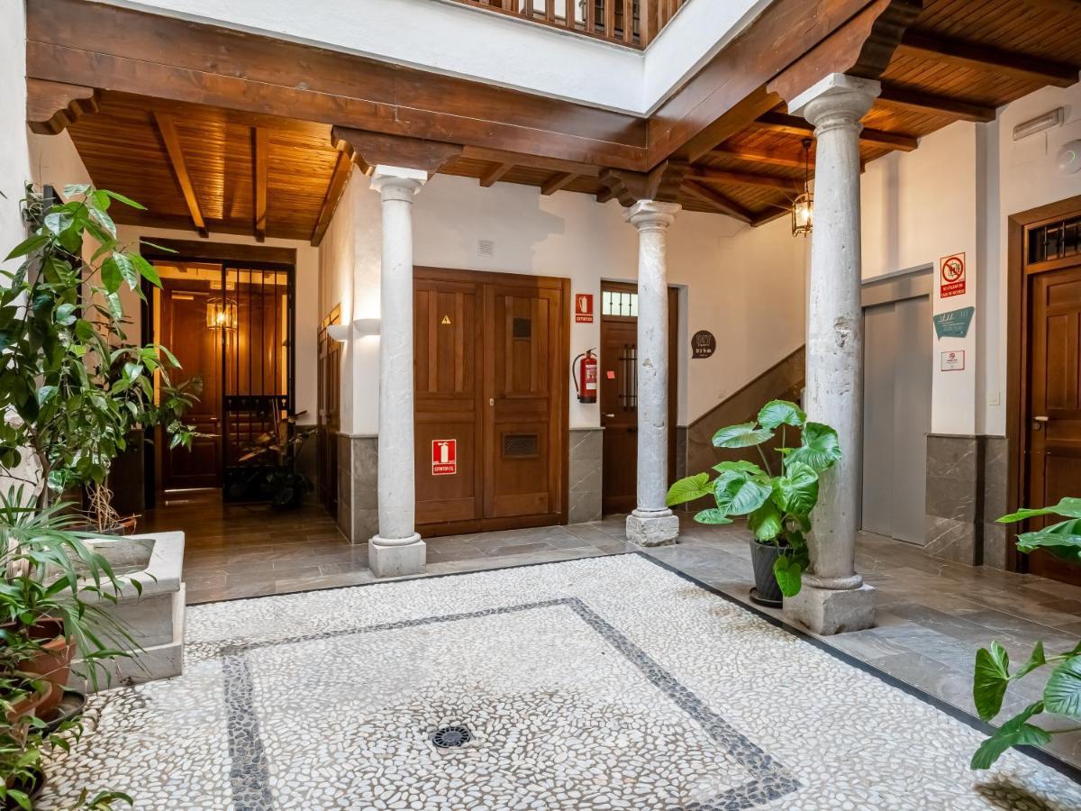 Limehome Granada Calle Santa Ana מראה חיצוני תמונה
